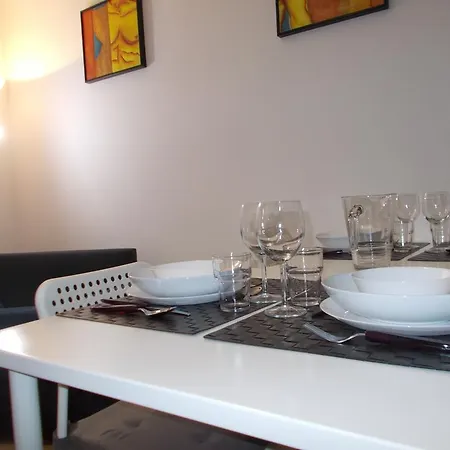 Your Home Sao Bento Apartment 141 * Lisbon